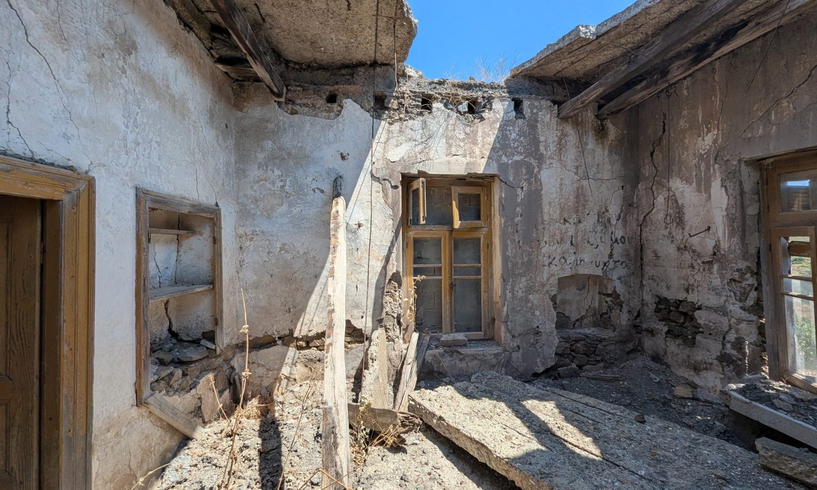 126T- Agios Ilias - old mansion (10) (Custom)