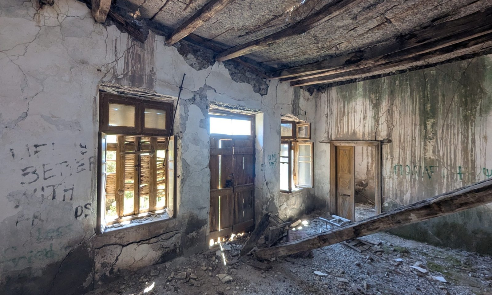 126T- Agios Ilias - old mansion (21) (Custom)