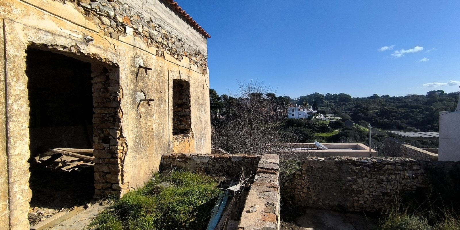 198A - Logothetianika - Attractive renovation opportunity € 90 (5) (Large)