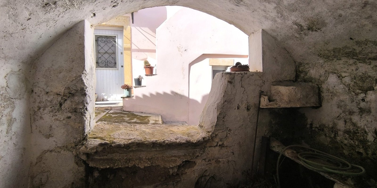 256T - Potamos - Cluster of small buildings for renovation € 40 (5)