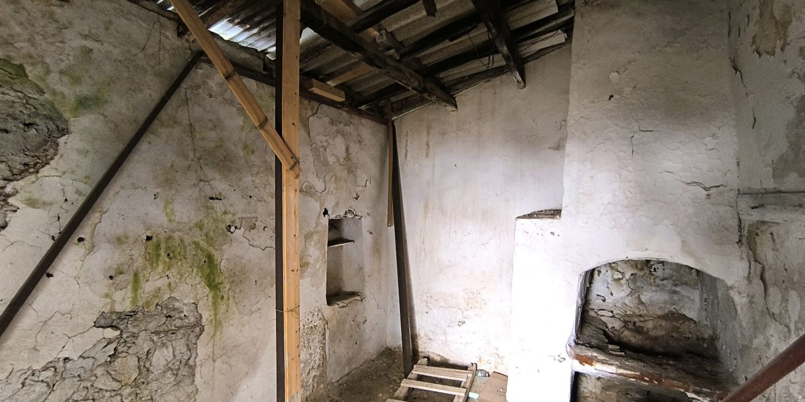 256T - Potamos - Cluster of small buildings for renovation € 40 (6)