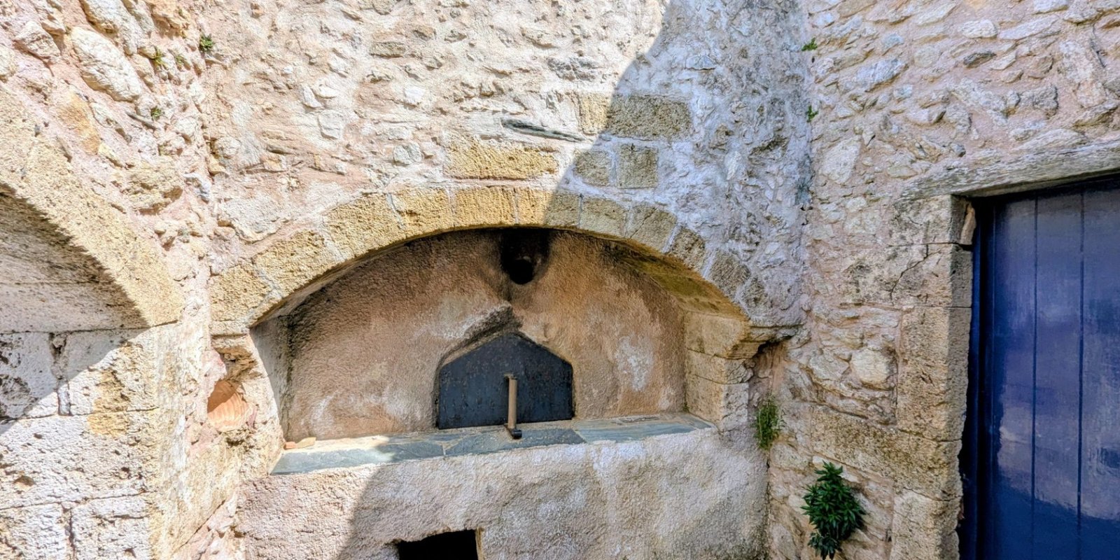 266T - Potamos - Magnificent traditional mansion in village heart (12)