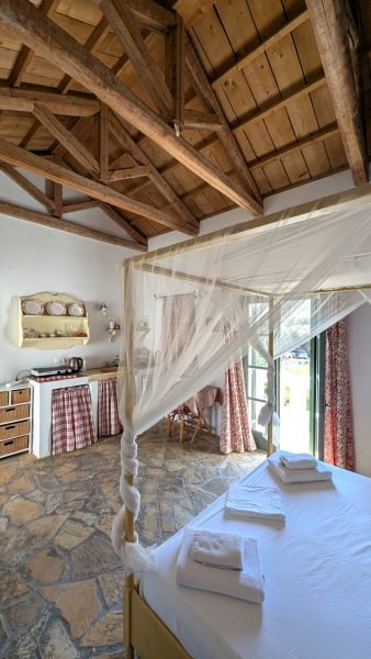 312A - Amazing beachfront traditional stone house (1) (Custom)