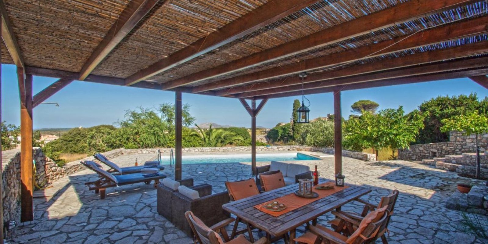 Aroniadika - renovated villa (2)