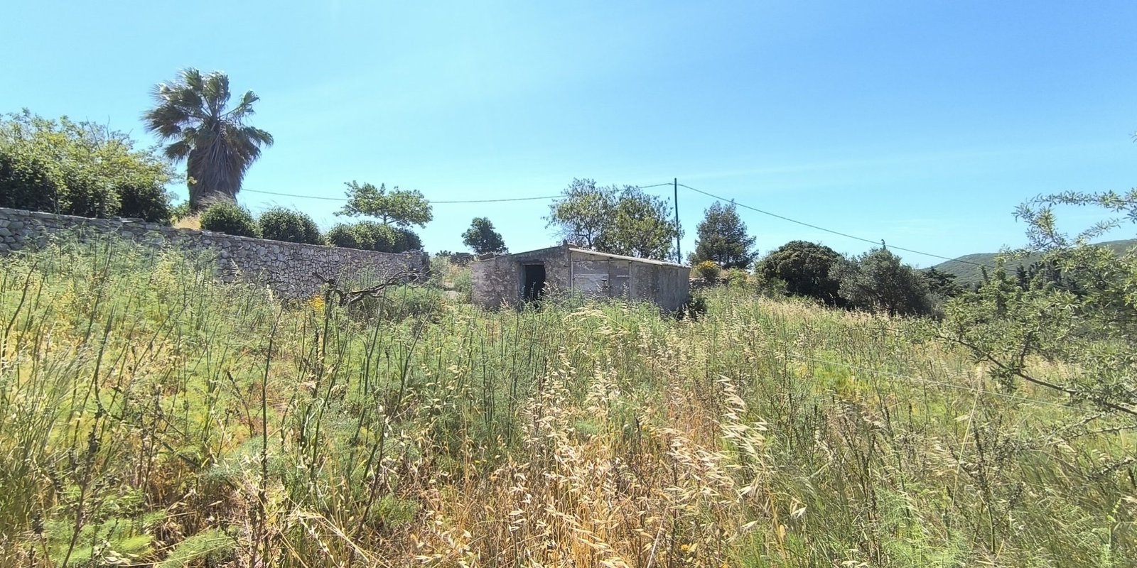 Frilingianika building plot with small building (16) (Custom)