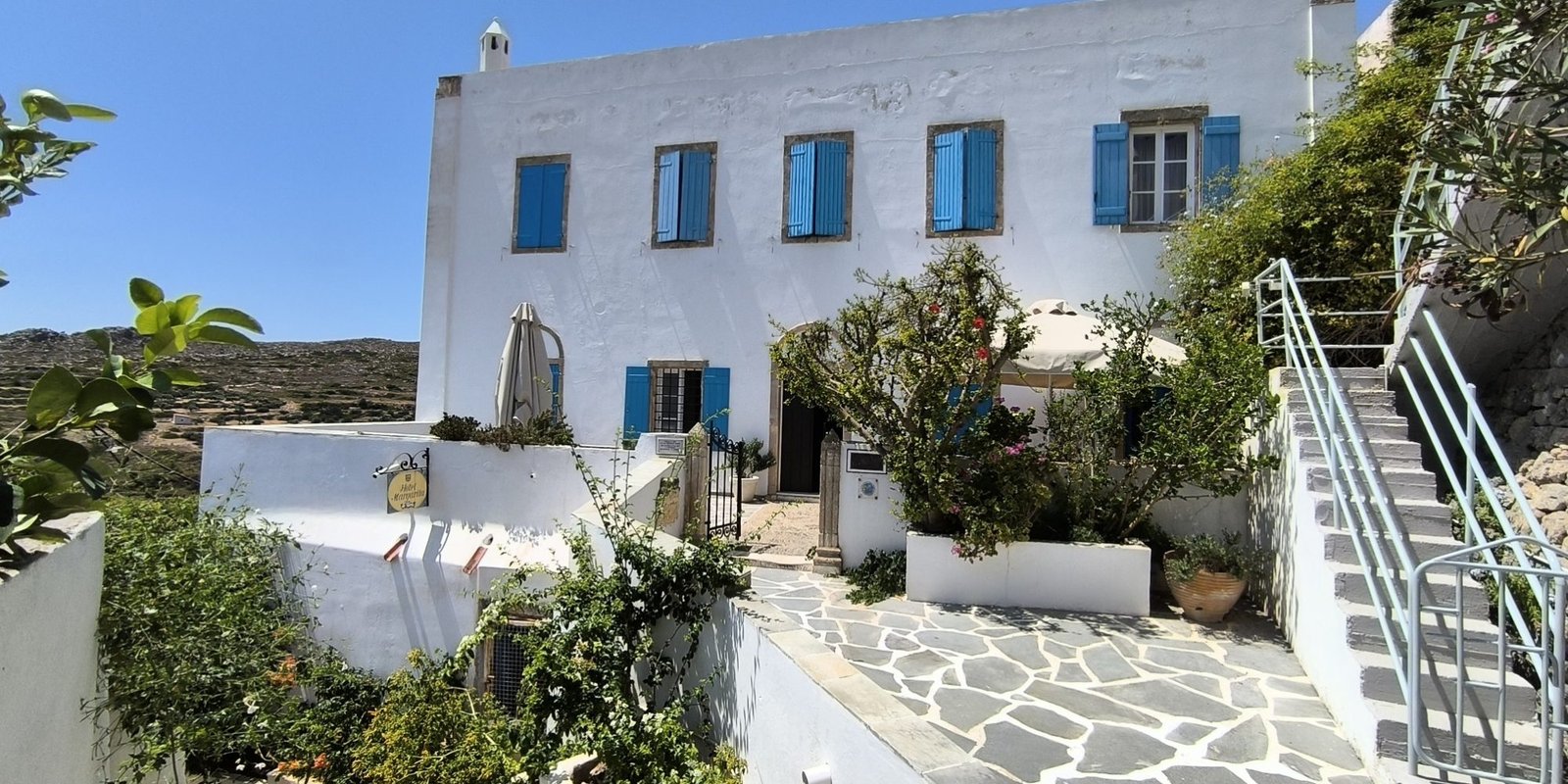 Historic mansion Chora (35) (Custom)